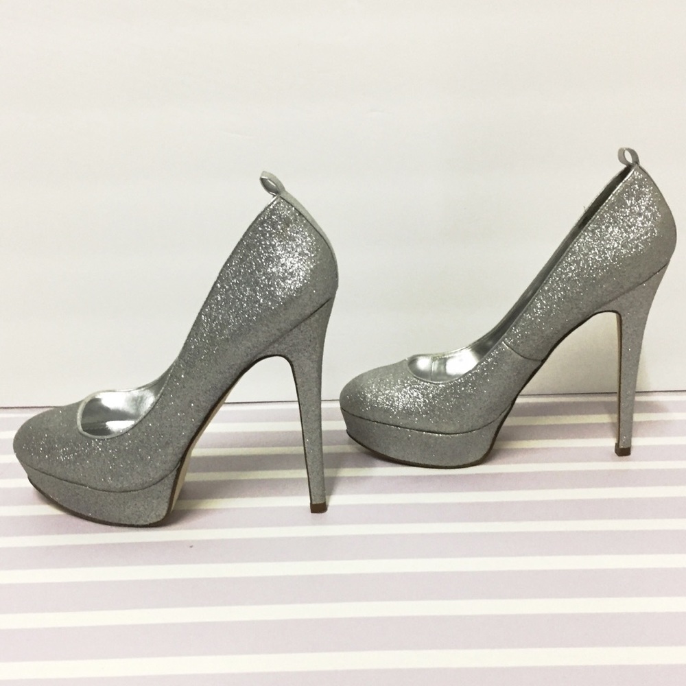 9 | 39 ALDO Silver Glitter Sparkly Platform Heels - Picture 5 of 6